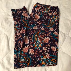 LuLaRoe leggings. Size TC. EUC.
